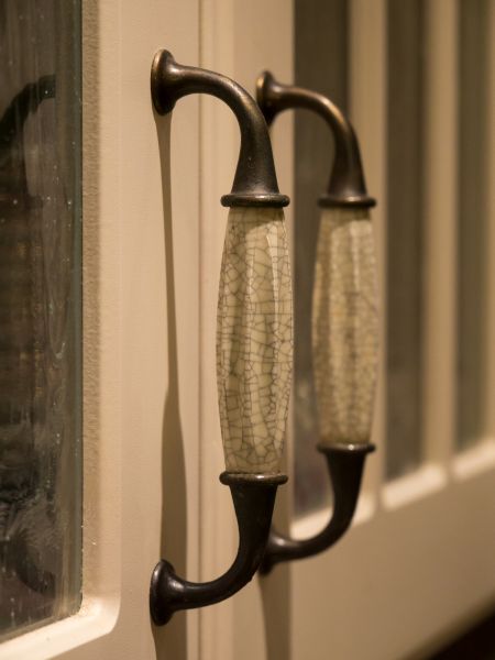 Cabinet Pulls Replacement in Grand Prairie