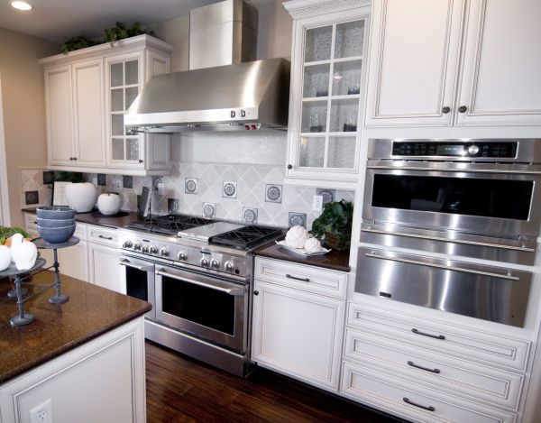 Custom Cabinet Building in Grand Prairie
